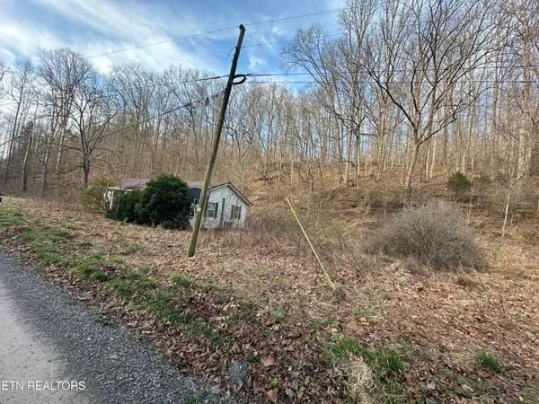 $175,000 | 2144 Yellow Branch Road, Rose Hill, VA 24281