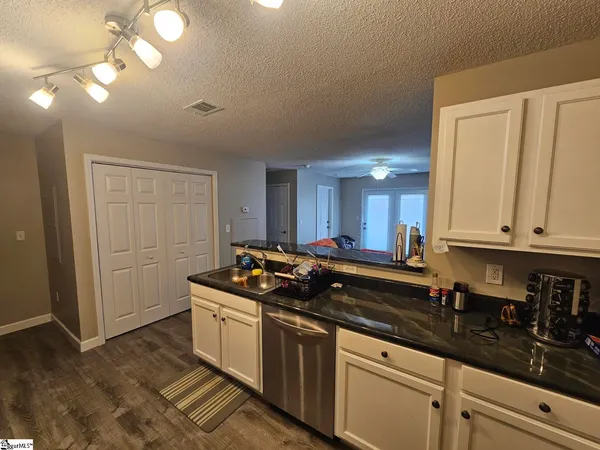 $265,000 | 713 Harts Cove Way, Seneca, SC 29678