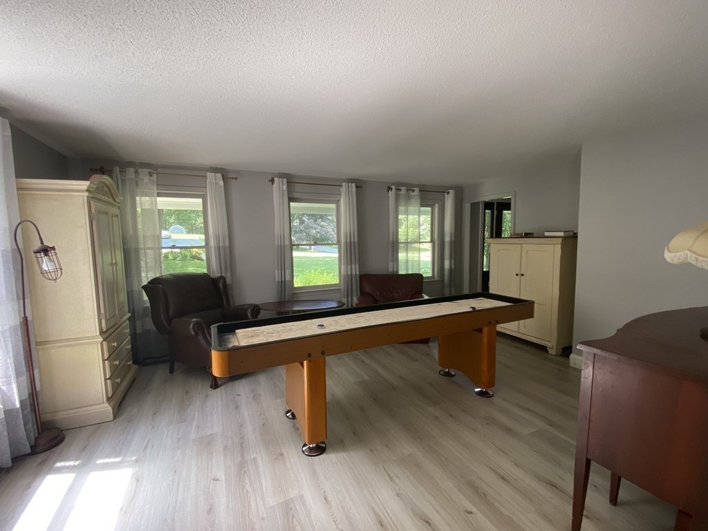 13 Oregon Road Tyngsborough, MA 01879 - Photo 12 of 25 Gallery Image 12