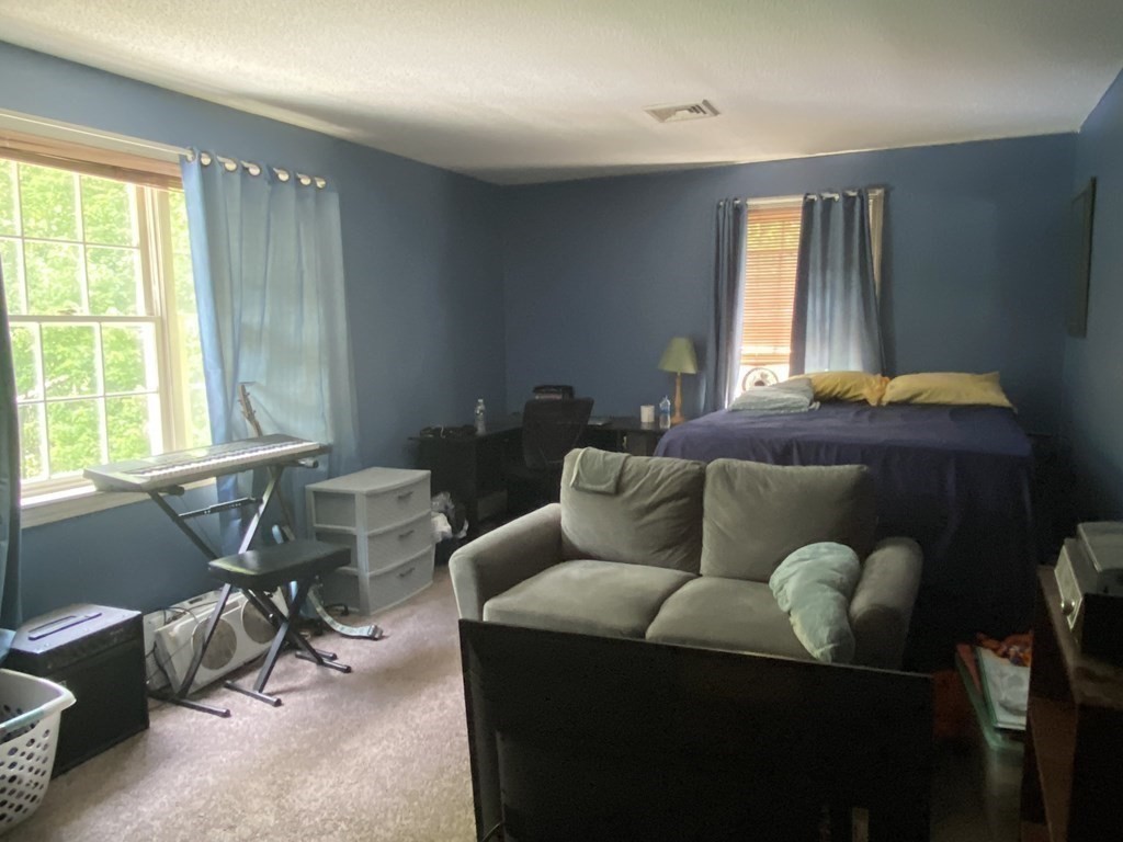 13 Oregon Road Tyngsborough, MA 01879 - Photo 22 of 25 Gallery Image 22