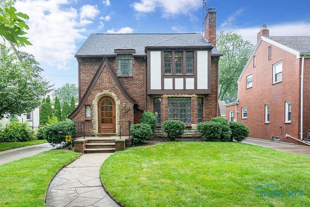2918 Goddard Road Toledo, OH 43606 - Photo 1 of 30 Gallery Image 1
