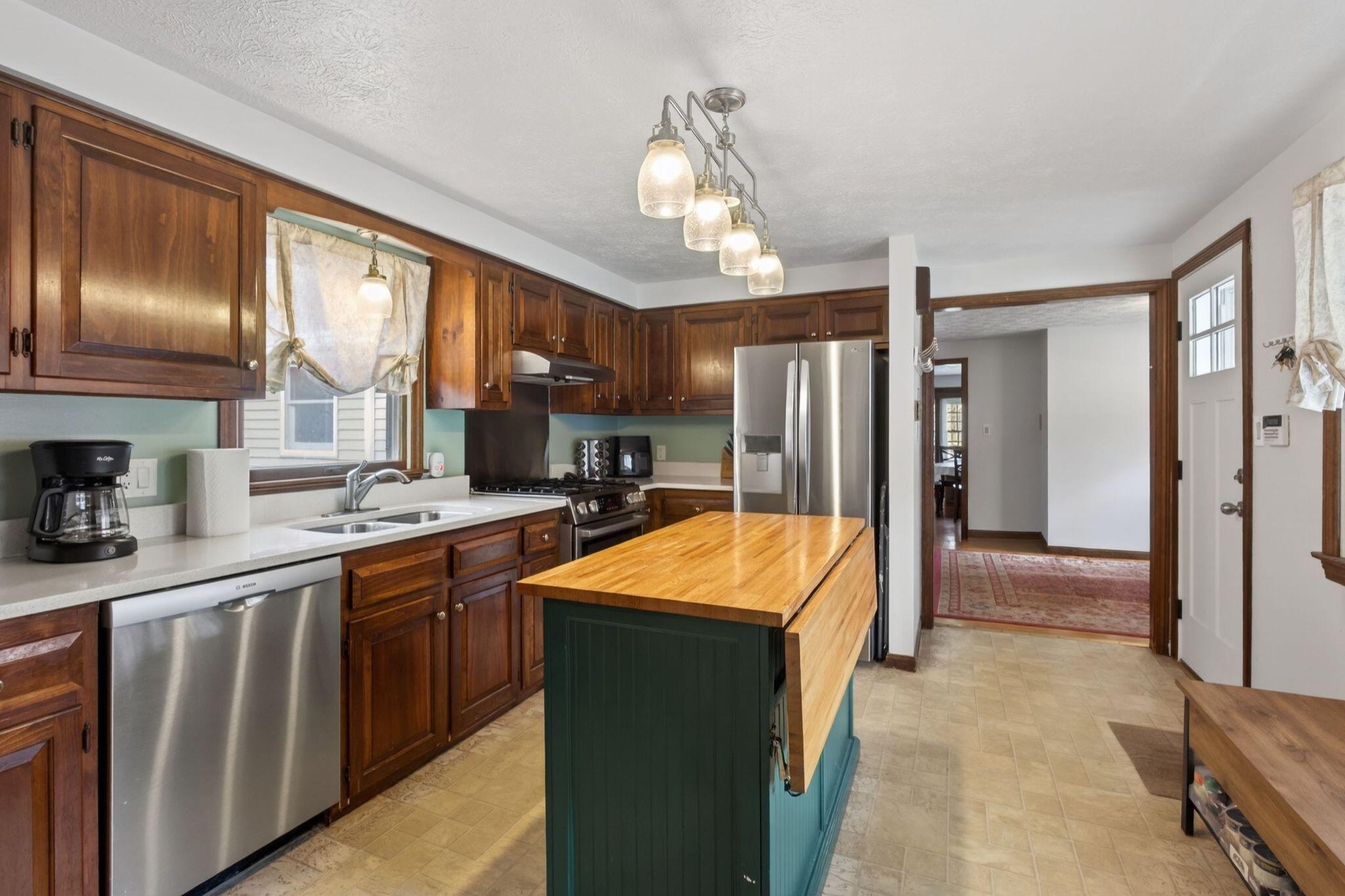 548 Pool Street Biddeford, ME 04005 - Photo 12 of 53 548_Pool_St_031