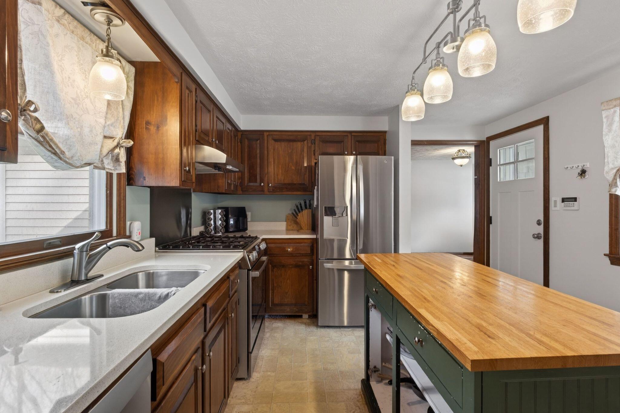 548 Pool Street Biddeford, ME 04005 - Photo 14 of 53 548_Pool_St_037