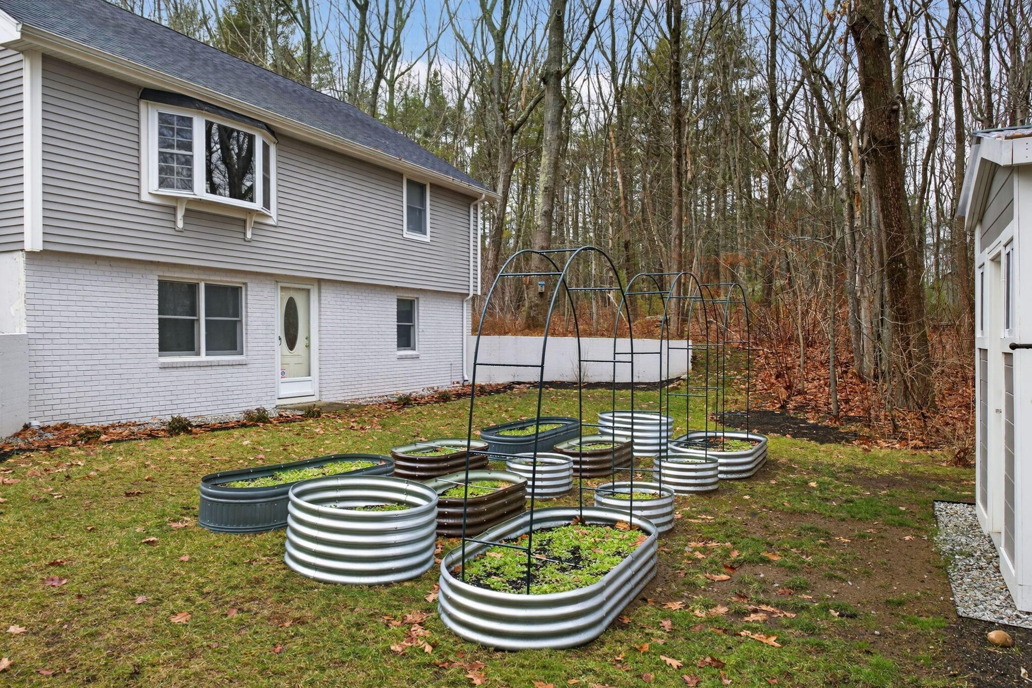 548 Pool Street Biddeford, ME 04005 - Photo 37 of 53 548_Pool_St_096