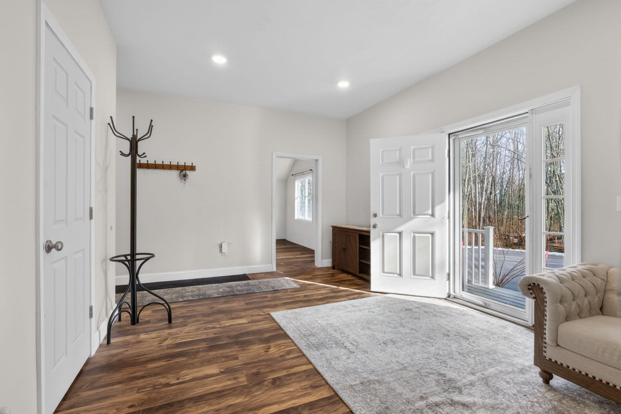 548 Pool Street Biddeford, ME 04005 - Photo 5 of 53 548_Pool_St_015