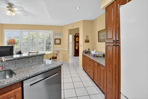 $369,900 | 10916 Stafford Circle South, Boynton Beach, FL 33436