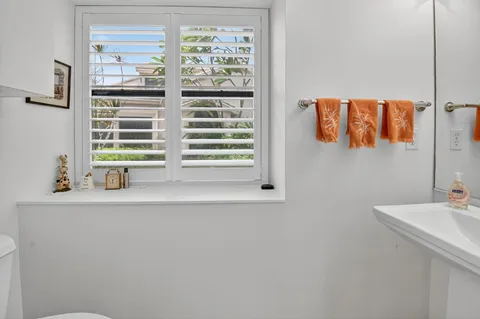 $369,900 | 10916 Stafford Circle South, Boynton Beach, FL 33436