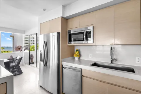 $1,499,000 | 200 Ocean Ln Drive, Unit 409, Key Biscayne, FL 33149