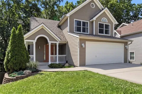 $315,000 | 4823 North Beacon Avenue, Kansas City, MO 64119