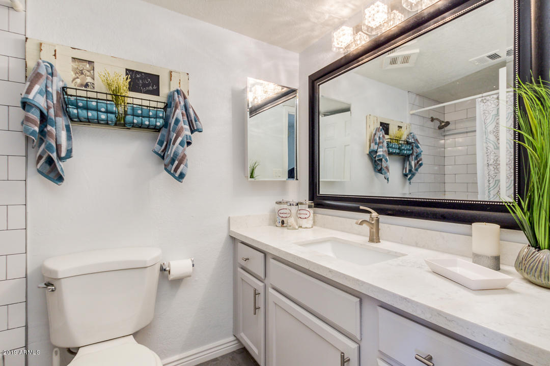3402 North 32nd Street, Unit 159 Phoenix, AZ 85018 - Photo 13 of 26 Guest Bath