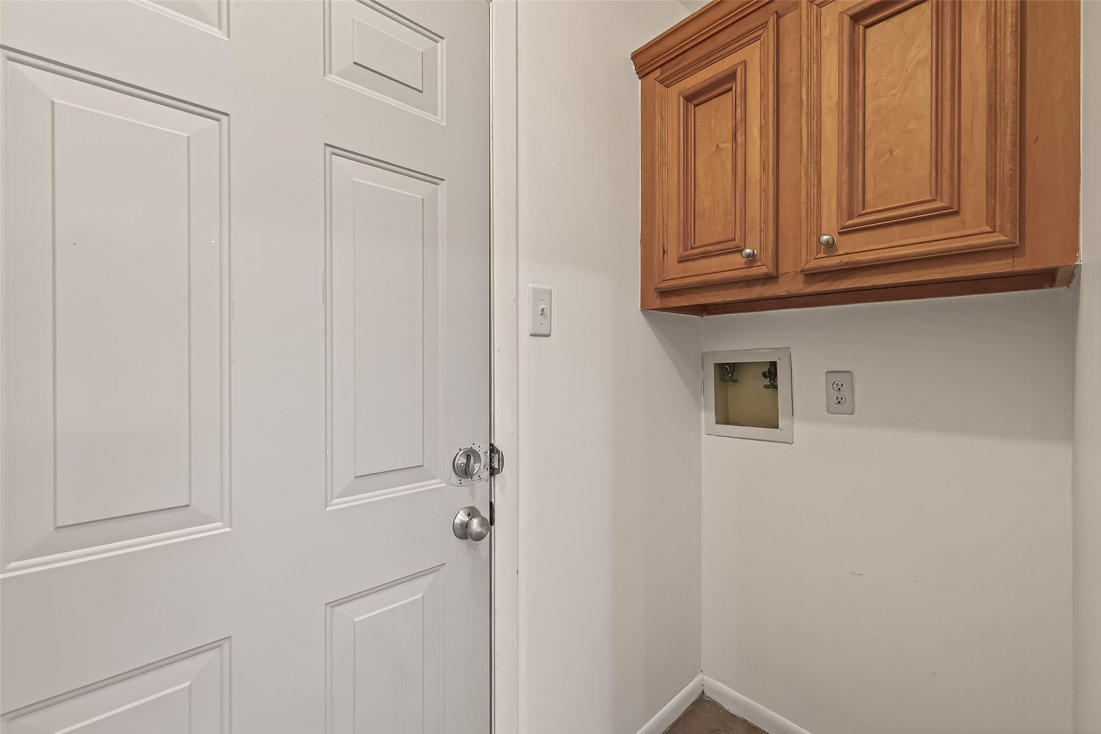 2510 Old Fort Road Sugar Land, TX 77479 - Photo 23 of 41 a view of cabinets