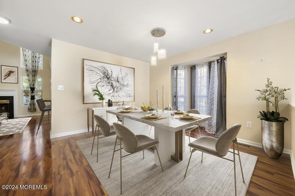 1 Painted Wagon Road Holmdel, NJ 07733 - Photo 5 of 31 05-Dining Room