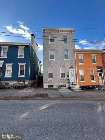 $2,500 | 318 East Marshall Street, Norristown, PA 19401