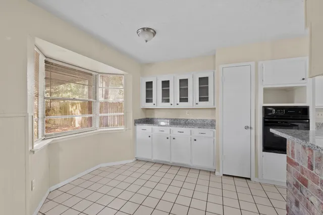 $2,050 | 10534 Huntington View Drive, Houston, TX 77099