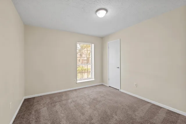 $2,050 | 10534 Huntington View Drive, Houston, TX 77099