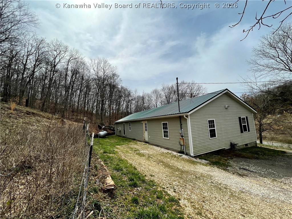 2917 Ripley Road Point Pleasant, WV 25550 - Photo 28 of 32 BACK VIEW, NEW ROOF