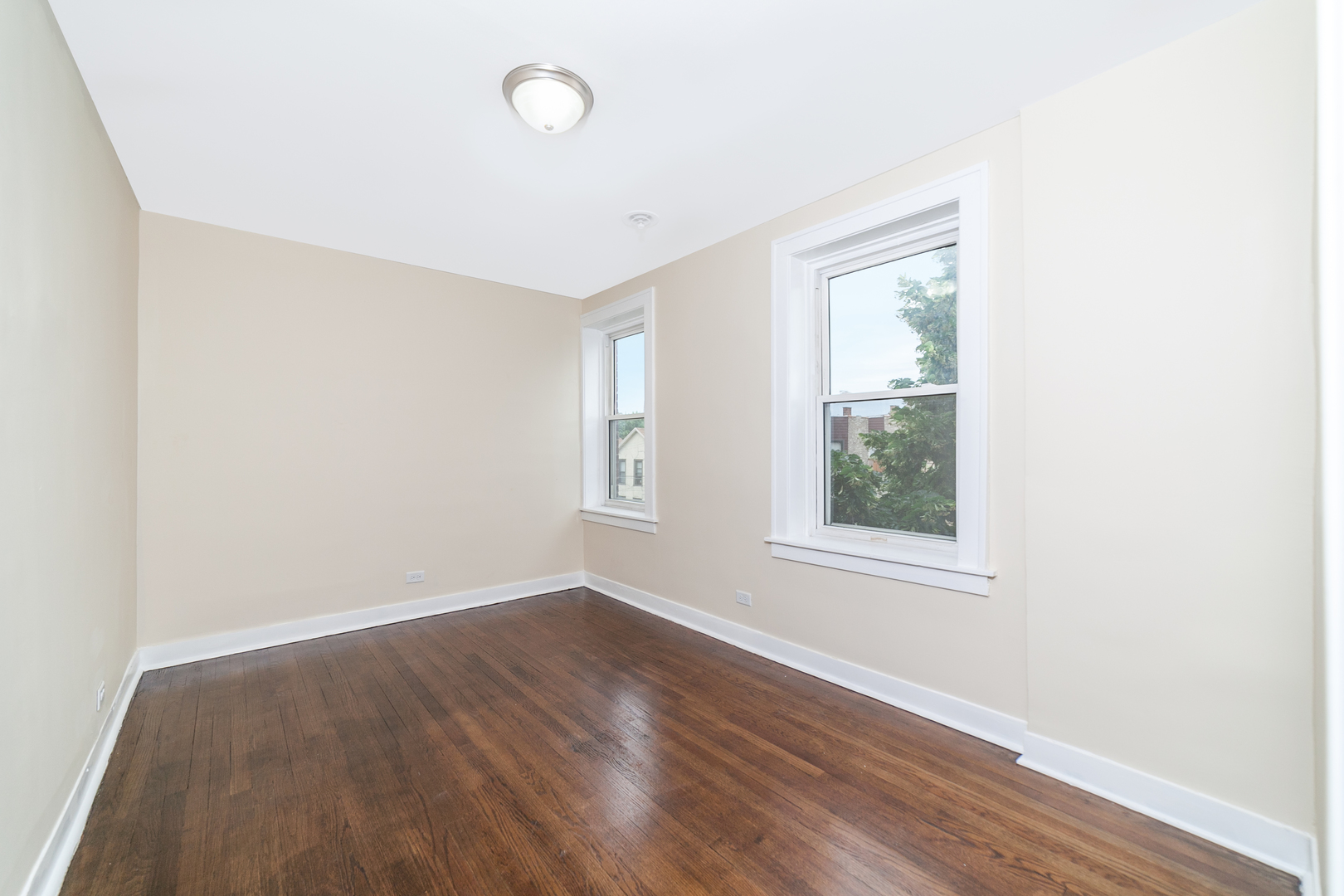 3081 South Lock Street, Unit 2F Chicago, IL 60608 - Photo 4 of 7