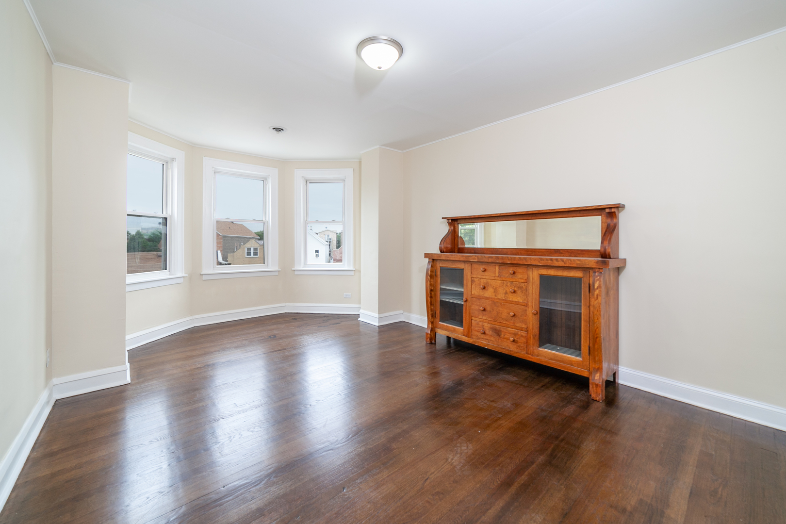 3081 South Lock Street, Unit 2F Chicago, IL 60608 - Photo 5 of 7