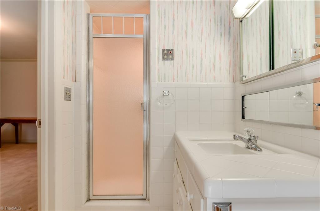 1420 Coventry Road High Point, NC 27262 - Photo 21 of 30 Gallery Image 21