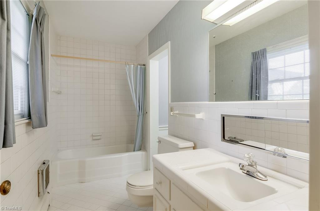 1420 Coventry Road High Point, NC 27262 - Photo 25 of 30 Gallery Image 25