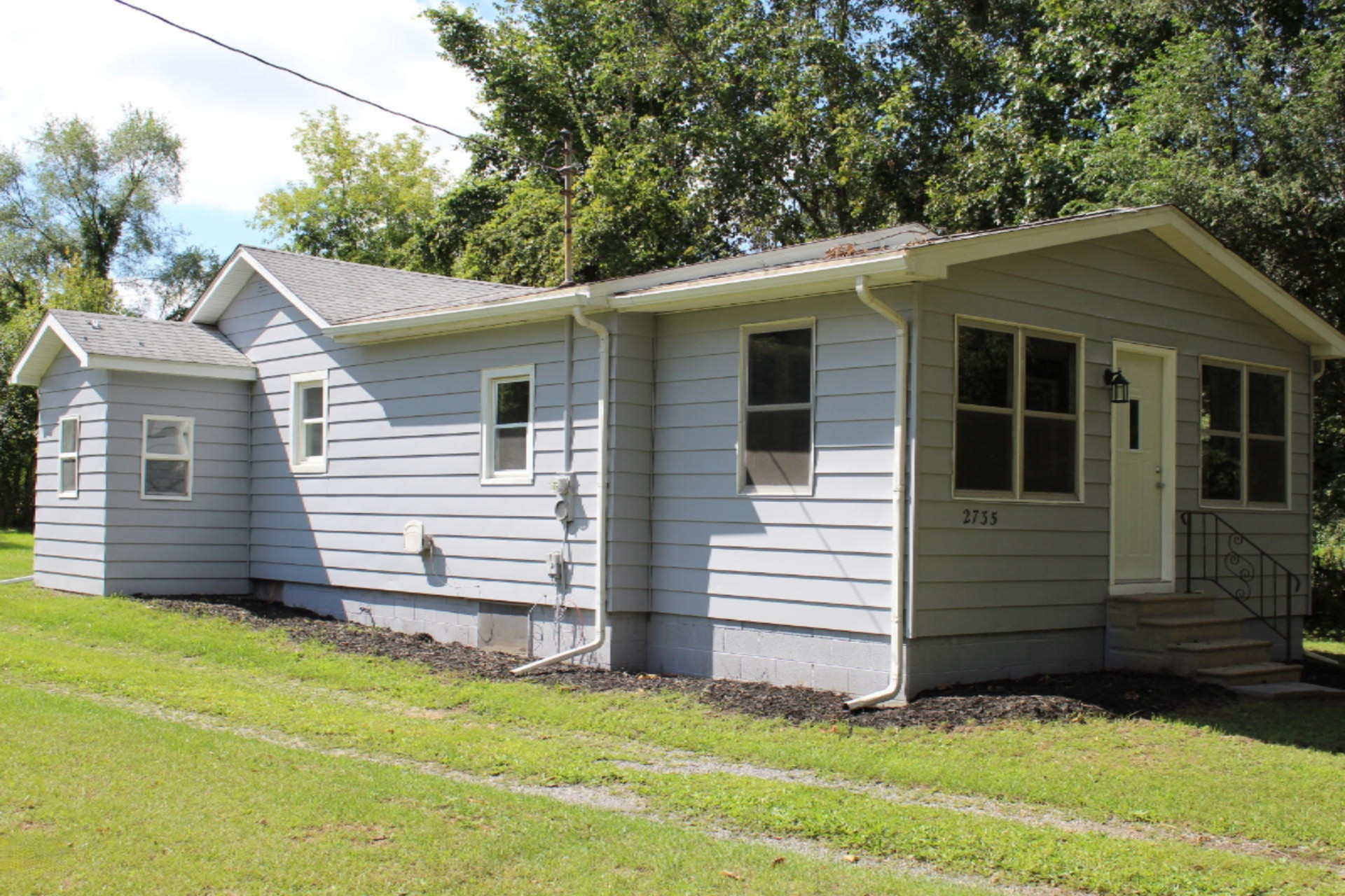 2735 Marion Road Jackson, MI 49201 - Photo 2 of 18 IMG_4031
