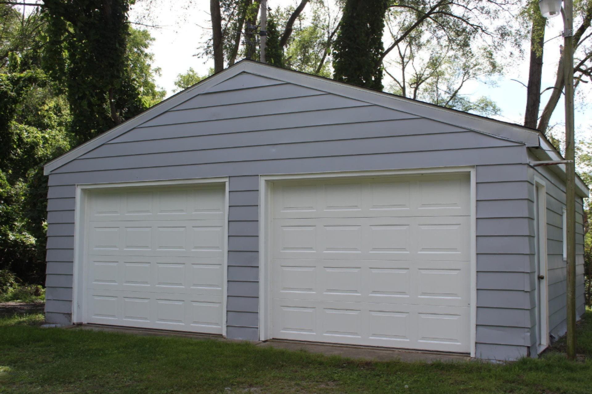 2735 Marion Road Jackson, MI 49201 - Photo 4 of 18 IMG_4033