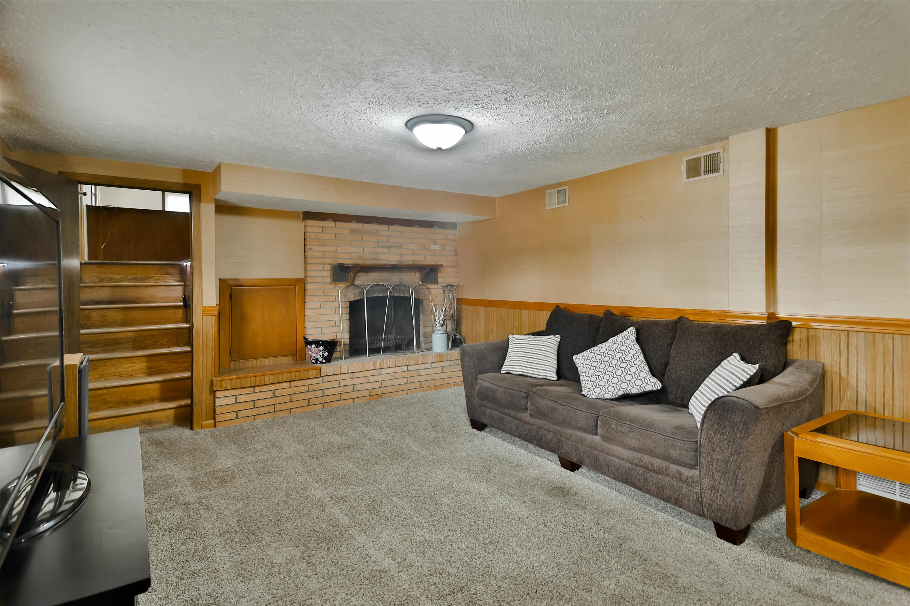 3821 Page Road Rockford, IL 61101 - Photo 8 of 26 Gallery Image 8