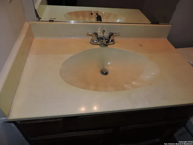 a close view of sink