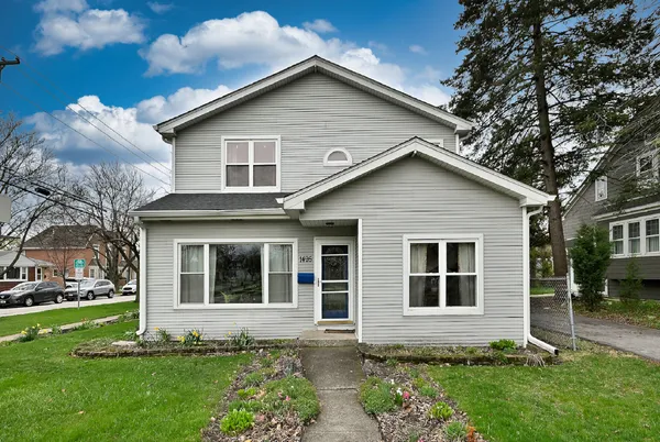 $487,000 | 1495 East Algonquin Road, Des Plaines, IL 60016