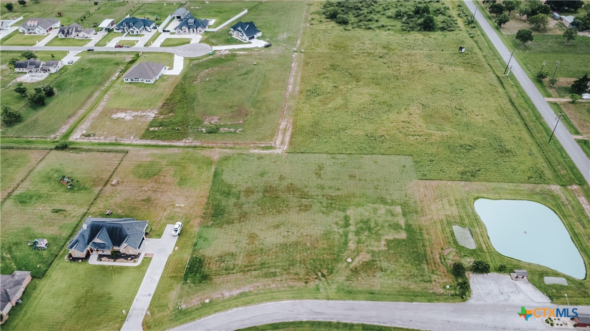 57 Wellspring Boulevard Victoria, TX 77904 - Photo 2 of 9