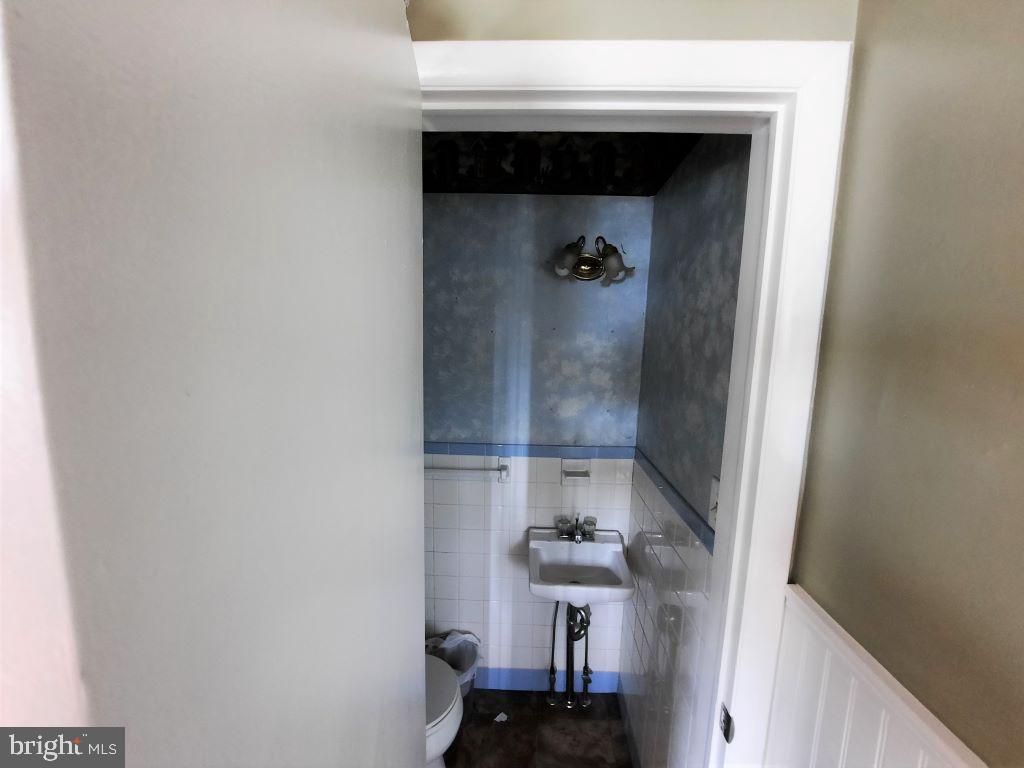 537 Baltimore Street Hanover, PA 17331 - Photo 6 of 13 Gallery Image 6