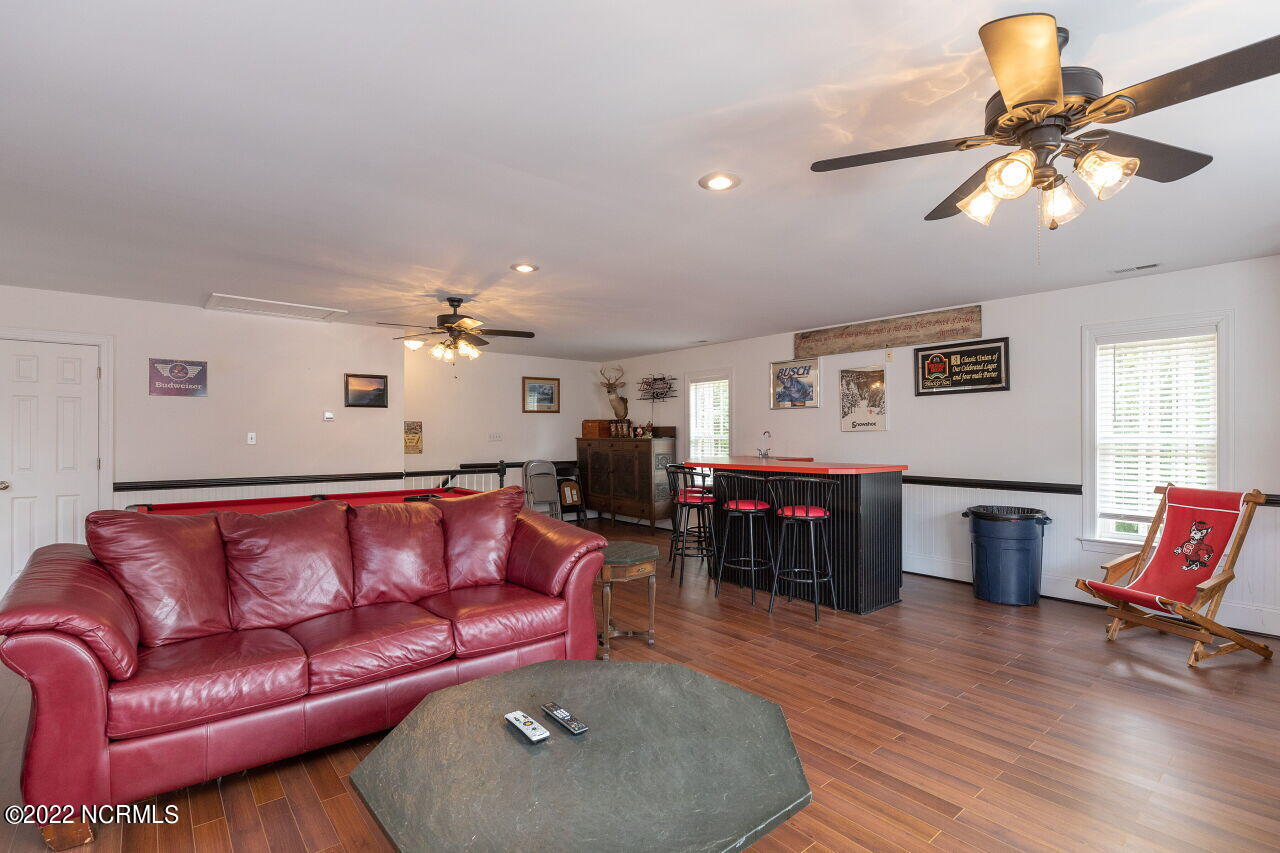 7300 Cleveland Road Clayton, NC 27520 - Photo 35 of 42 035-1280x960-garage-bonus