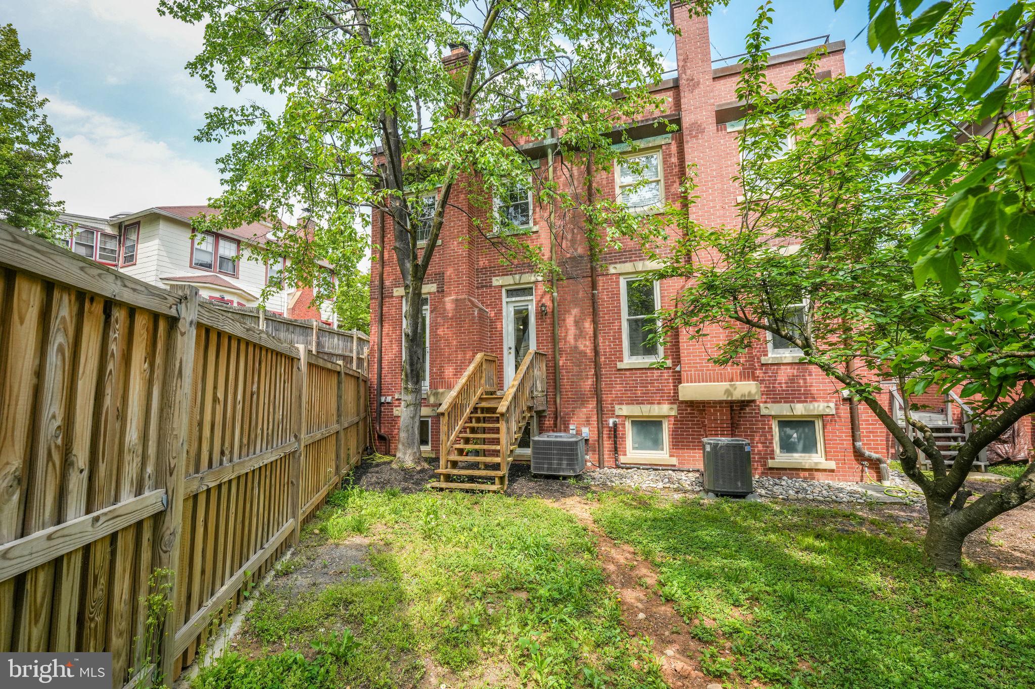 1408 Foxhall Road Northwest Washington, DC 20007 - Photo 35 of 43