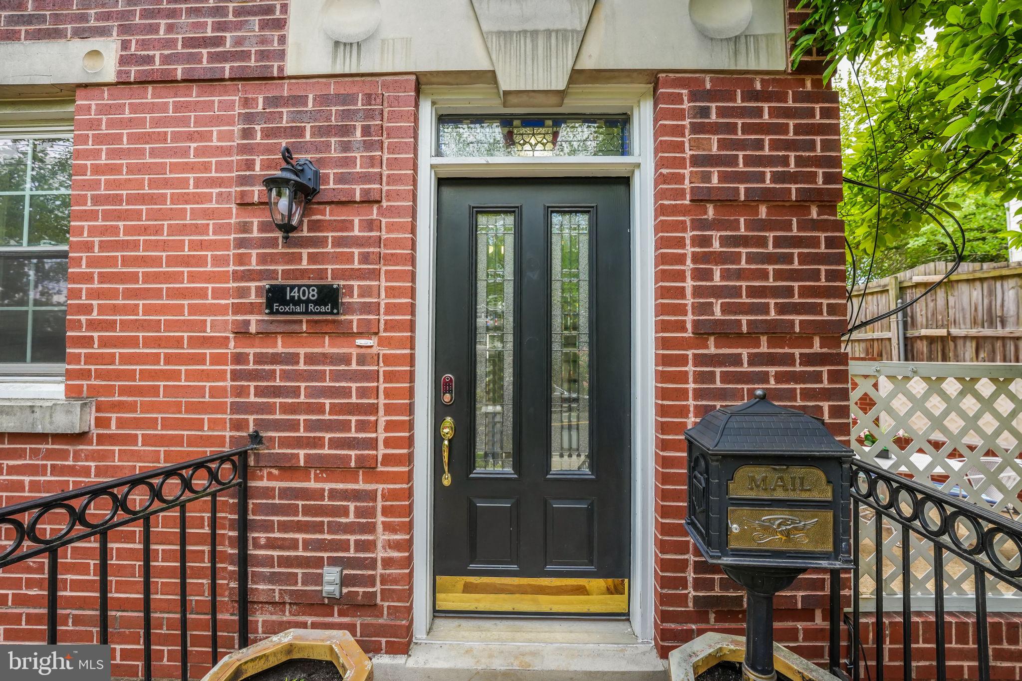 1408 Foxhall Road Northwest Washington, DC 20007 - Photo 4 of 43