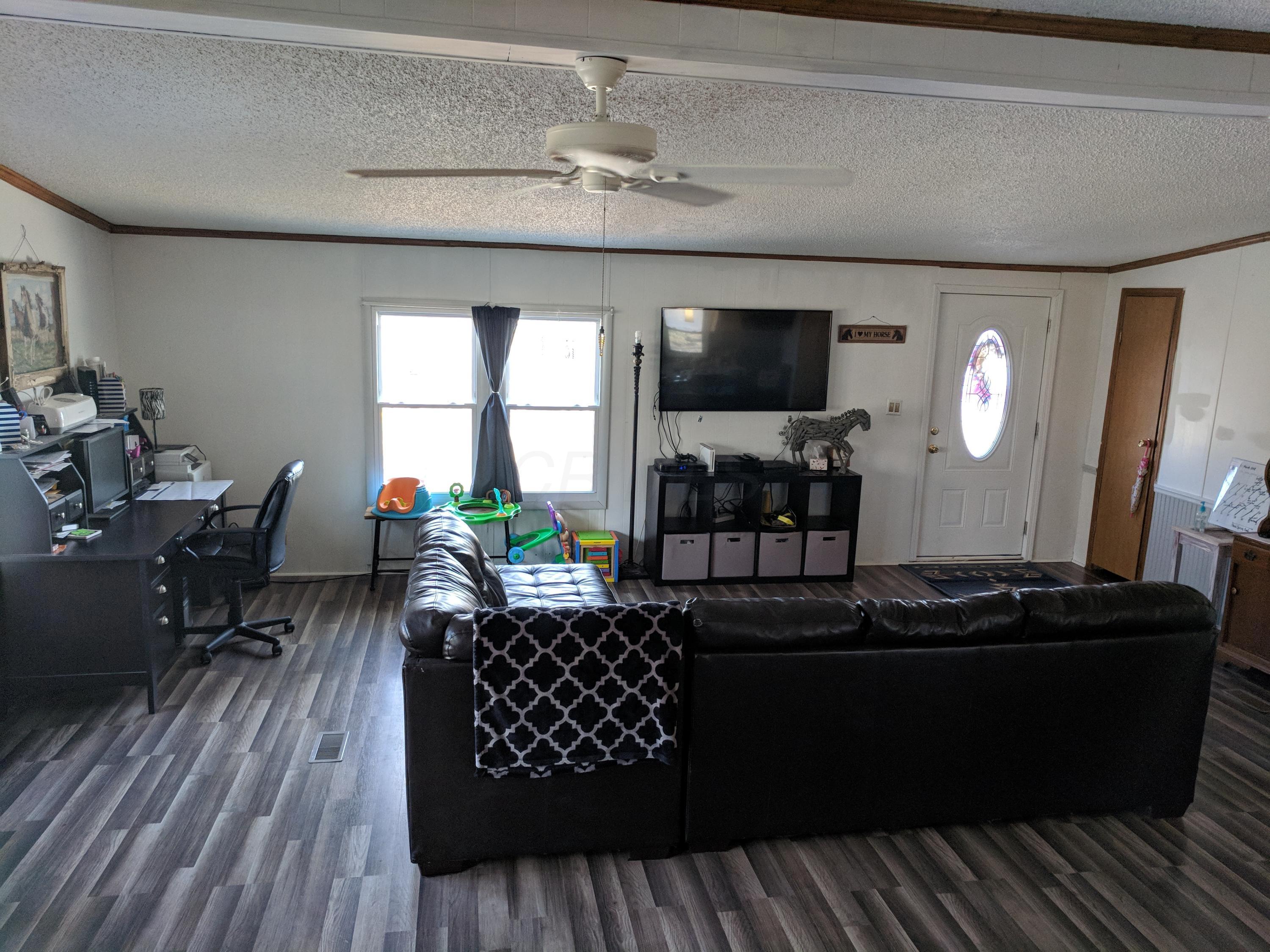 7585 Bremen Road Southeast Lancaster, OH 43130 - Photo 4 of 17 Gallery Image 4