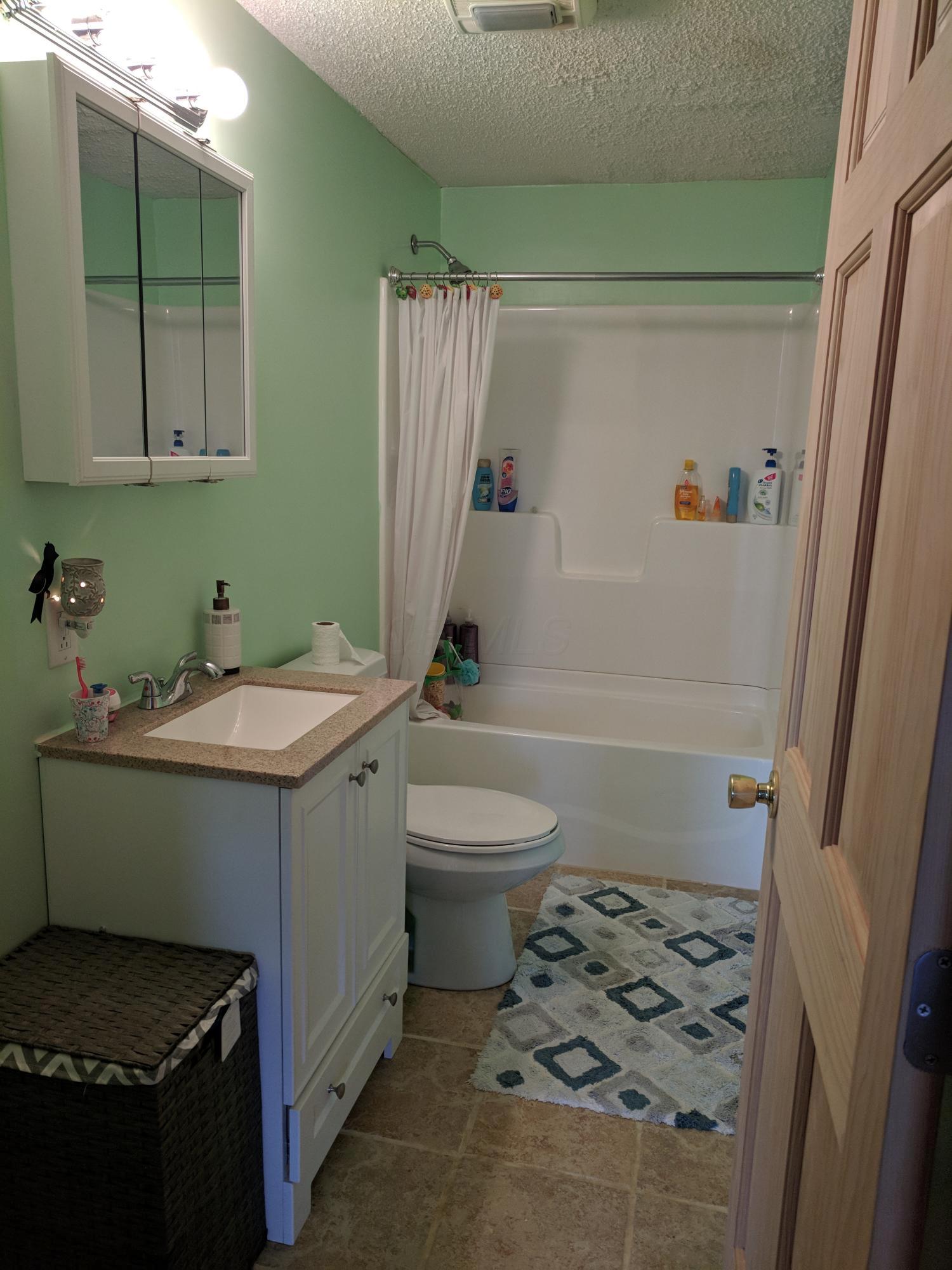 7585 Bremen Road Southeast Lancaster, OH 43130 - Photo 10 of 17 Gallery Image 10