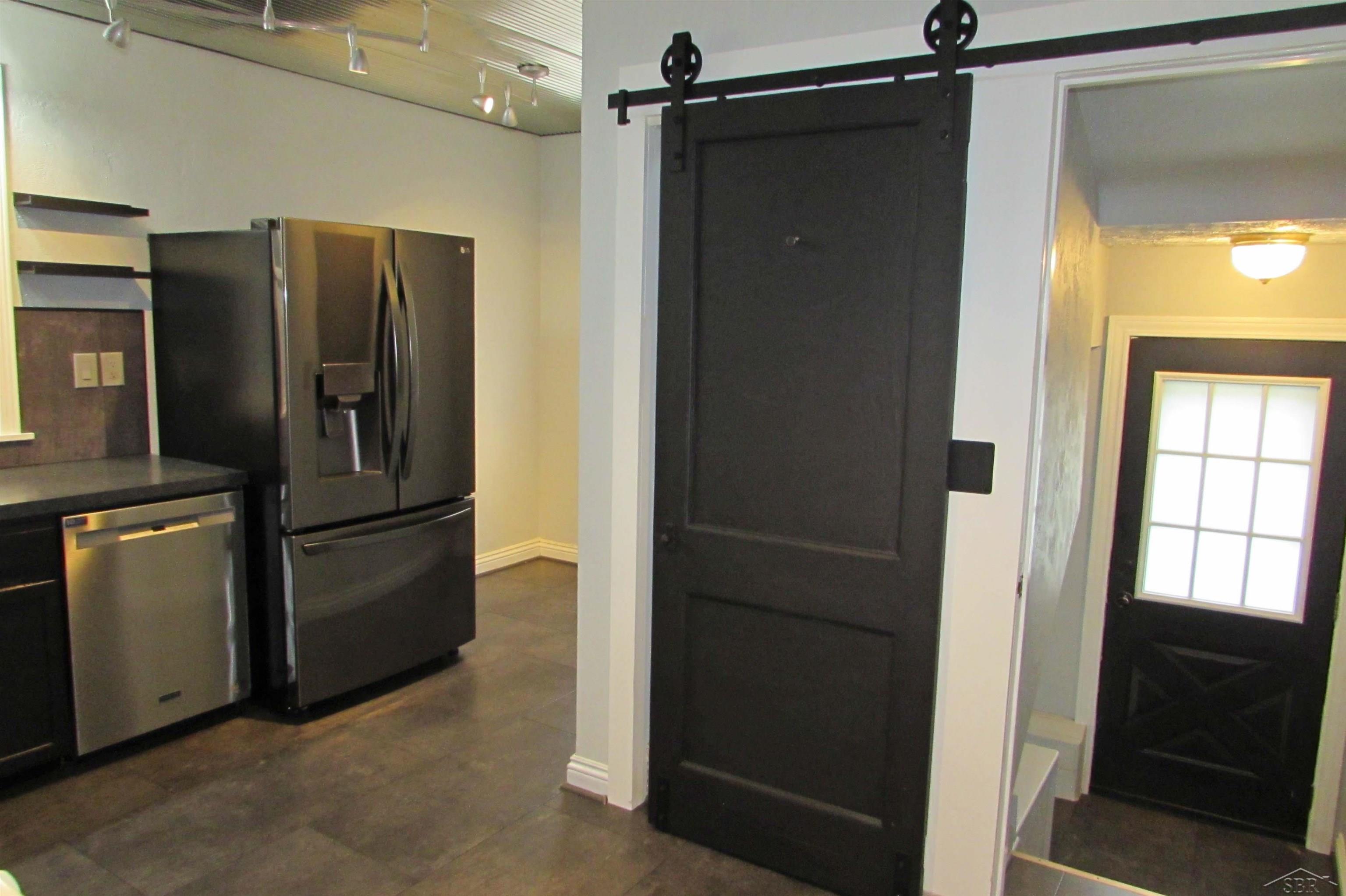 130 Bacon Road Saginaw, MI 48609 - Photo 20 of 40 50194792-27a15241-3e79-4638-8589-4cc4df842213.JPG