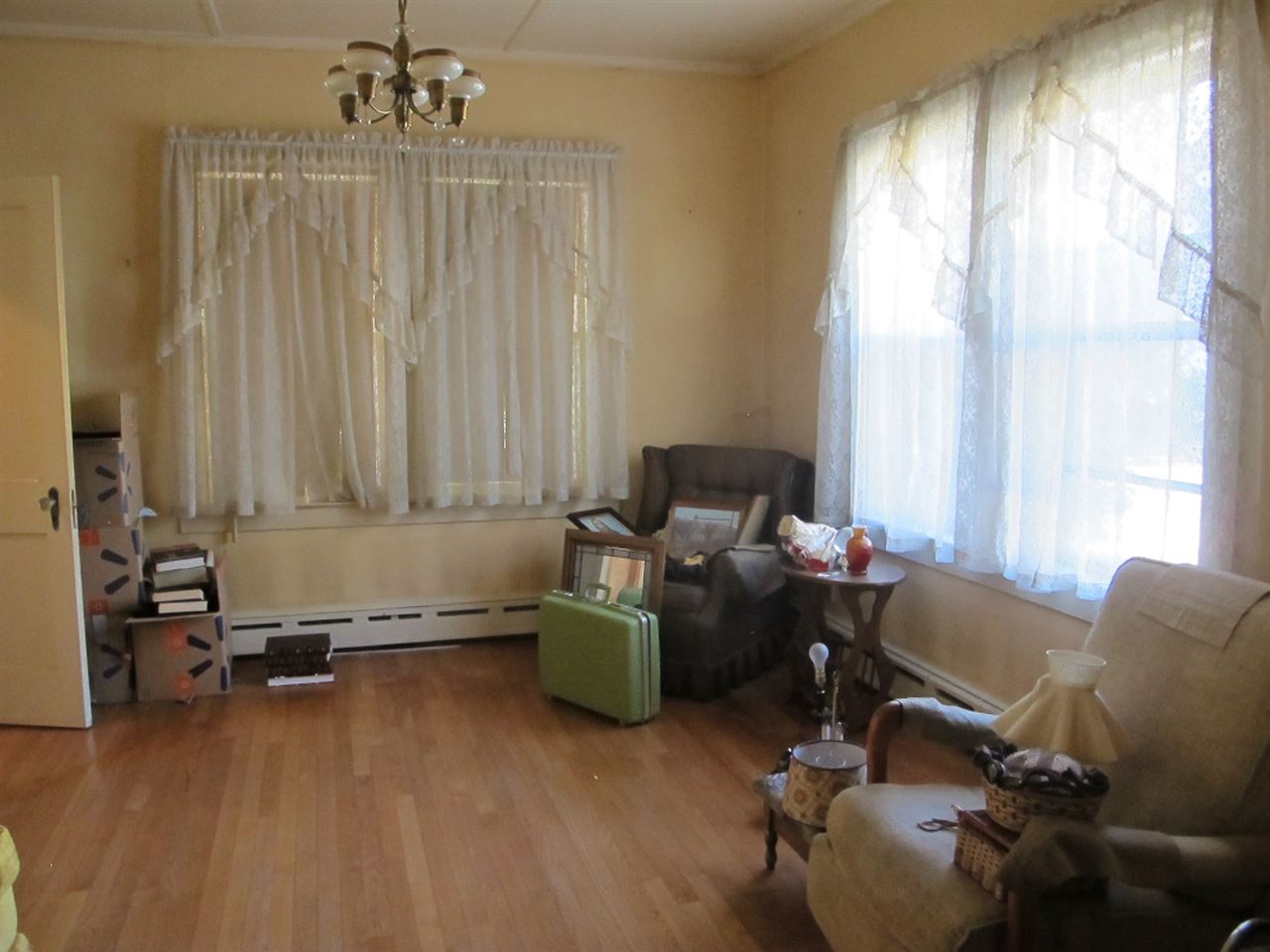 22 Chestnut Street Rochester, NH 03867 - Photo 8 of 25
