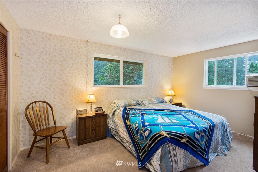 13922 Bandix Road Southeast Olalla, WA 98359 - Photo 15 of 25 Gallery Image 15