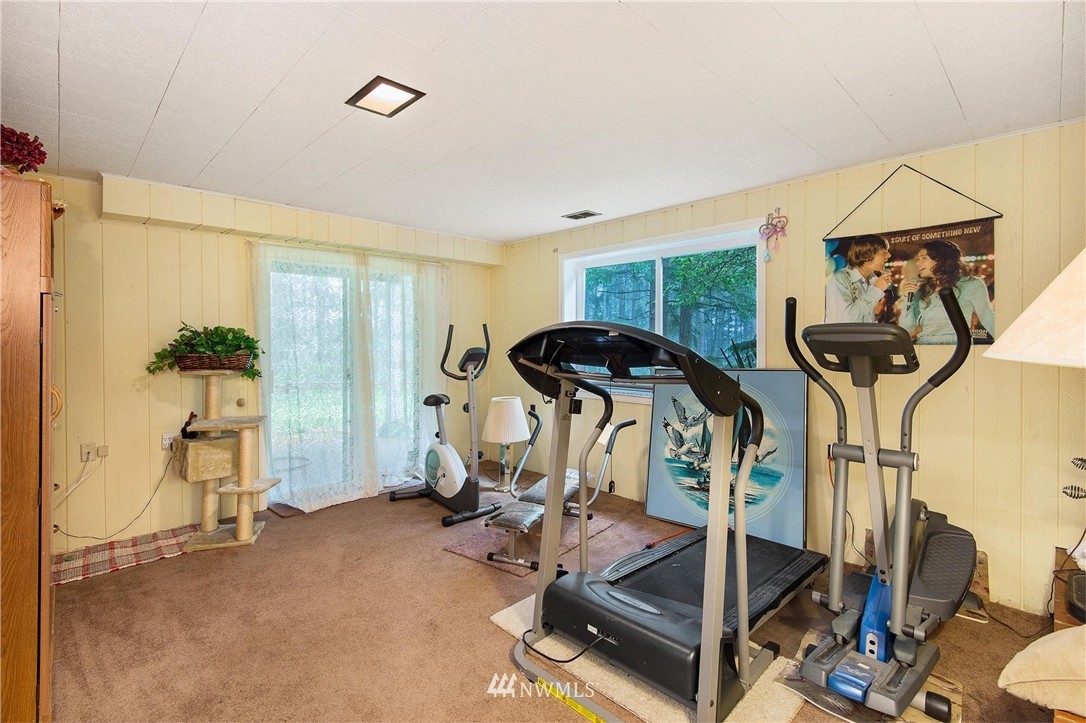 13922 Bandix Road Southeast Olalla, WA 98359 - Photo 21 of 25 Gallery Image 21
