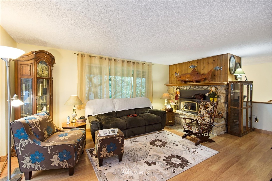 13922 Bandix Road Southeast Olalla, WA 98359 - Photo 8 of 25 Gallery Image 8