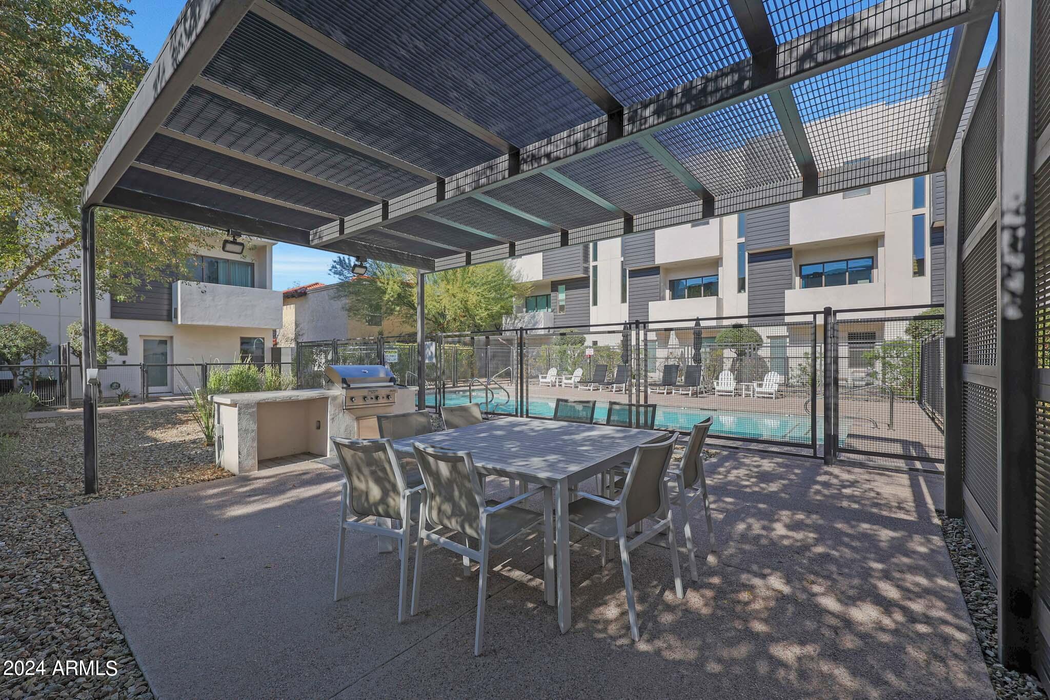 325 East Coronado Road, Unit 3 Phoenix, AZ 85004 - Photo 27 of 31 C (6)