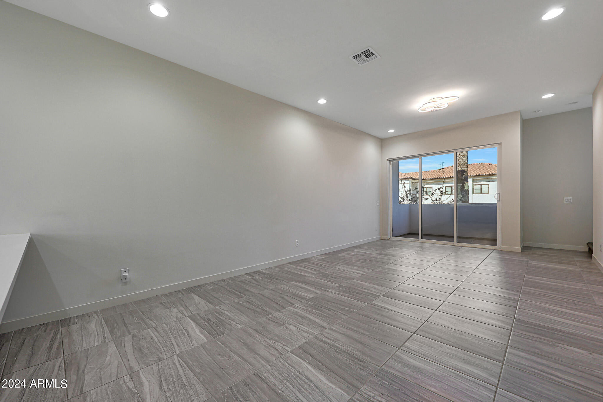 325 East Coronado Road, Unit 3 Phoenix, AZ 85004 - Photo 6 of 31 B (6)