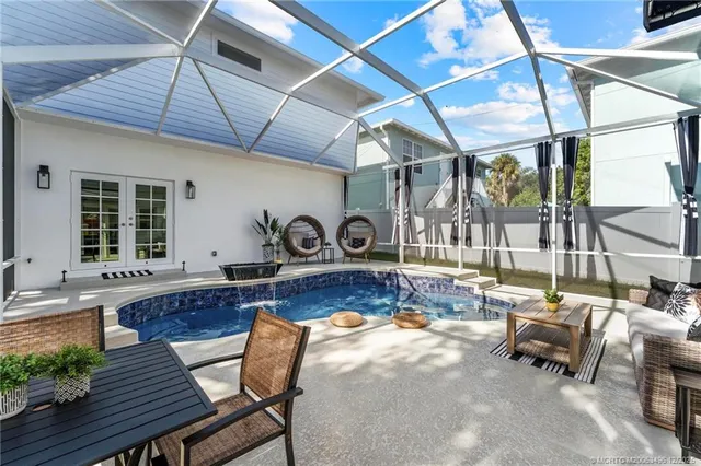 $1,865,000 | 516 Southwest Camden Avenue, Stuart, FL 34994