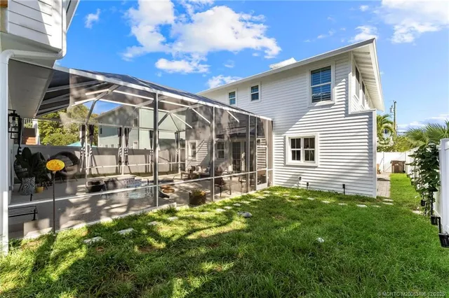 $1,865,000 | 516 Southwest Camden Avenue, Stuart, FL 34994