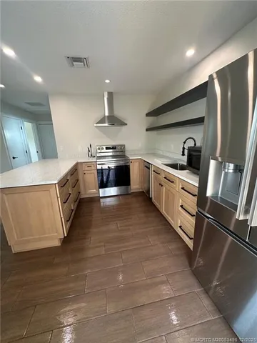 $1,865,000 | 516 Southwest Camden Avenue, Stuart, FL 34994