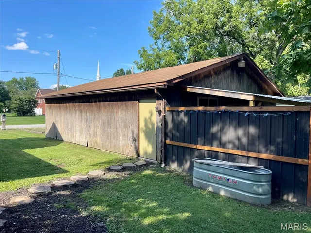 $29,900 | 206 West Illinois Street, Sorento, IL 62086