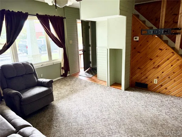 $31,975 | 206 West Illinois Street, Sorento, IL 62086