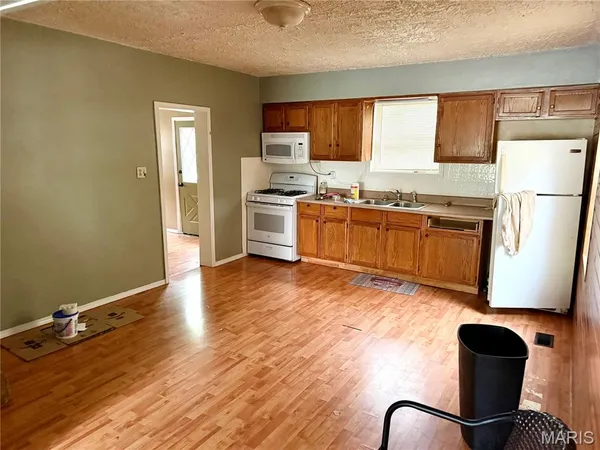$31,975 | 206 West Illinois Street, Sorento, IL 62086