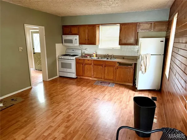 $31,975 | 206 West Illinois Street, Sorento, IL 62086
